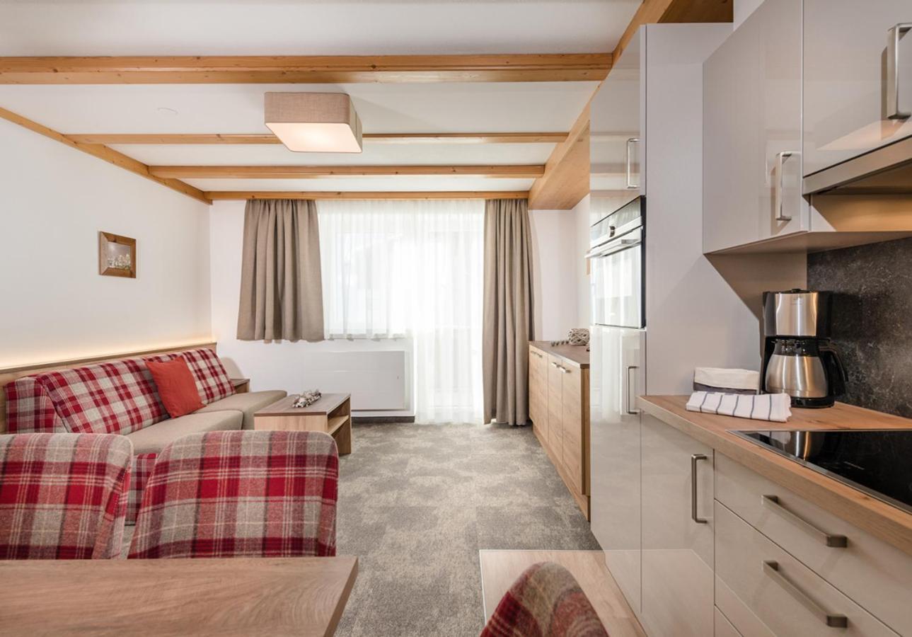 & Garni Alpenrose Apartment *