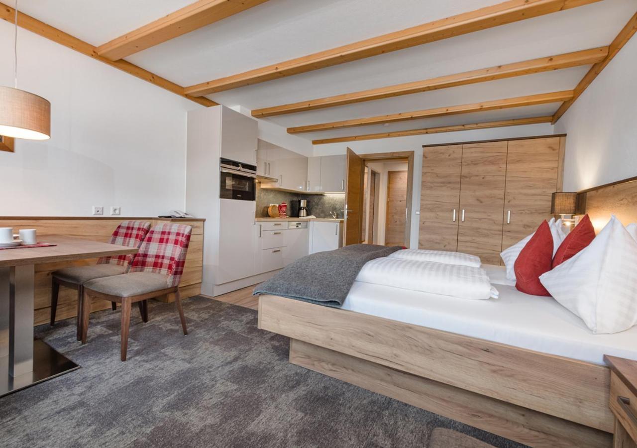 & Garni Alpenrose Apartment *